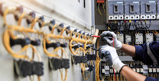Professional Electrician technician working in Arlington, GA